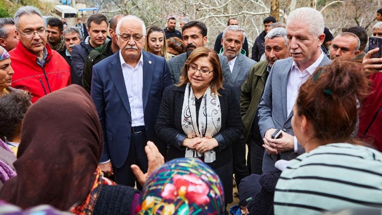 Gaziantep'ten İslahiye'ye 'çilek üretimi'ne destek